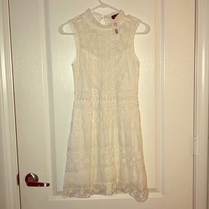 Fab'rik sleeveless lace dress